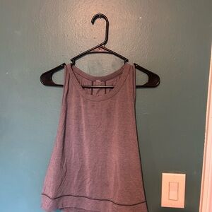 Gray Sleeveless workout tank top